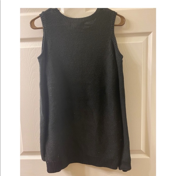 Cold shoulder tunic sweater size xs - Picture 4 of 4